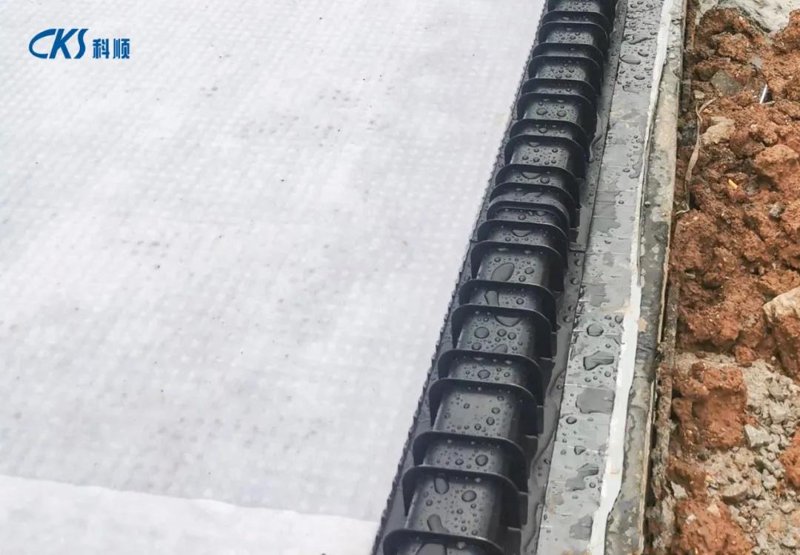 自粘土工布：构筑未来工程的安全堡垒